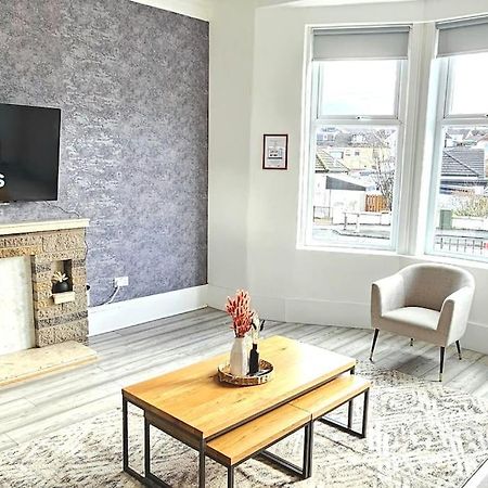 Spacious Haven With Free Parking Glasgow Exteriér fotografie