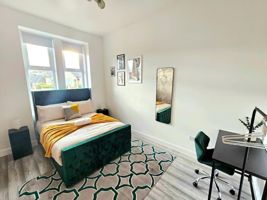 Spacious Haven With Free Parking Glasgow Exteriér fotografie