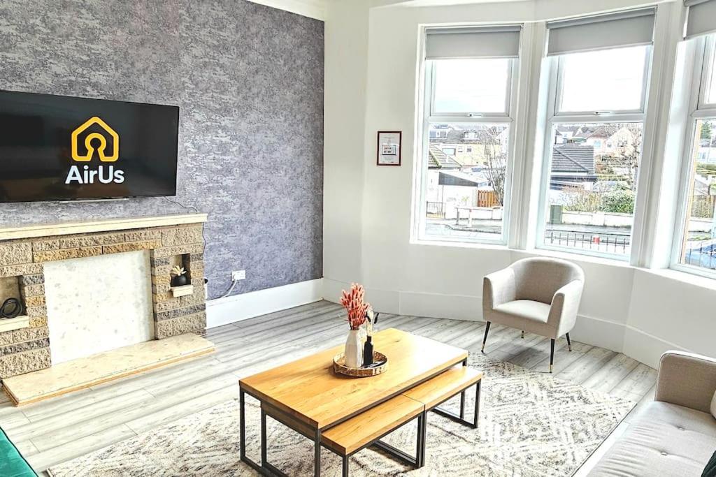 Spacious Haven With Free Parking Glasgow Exteriér fotografie